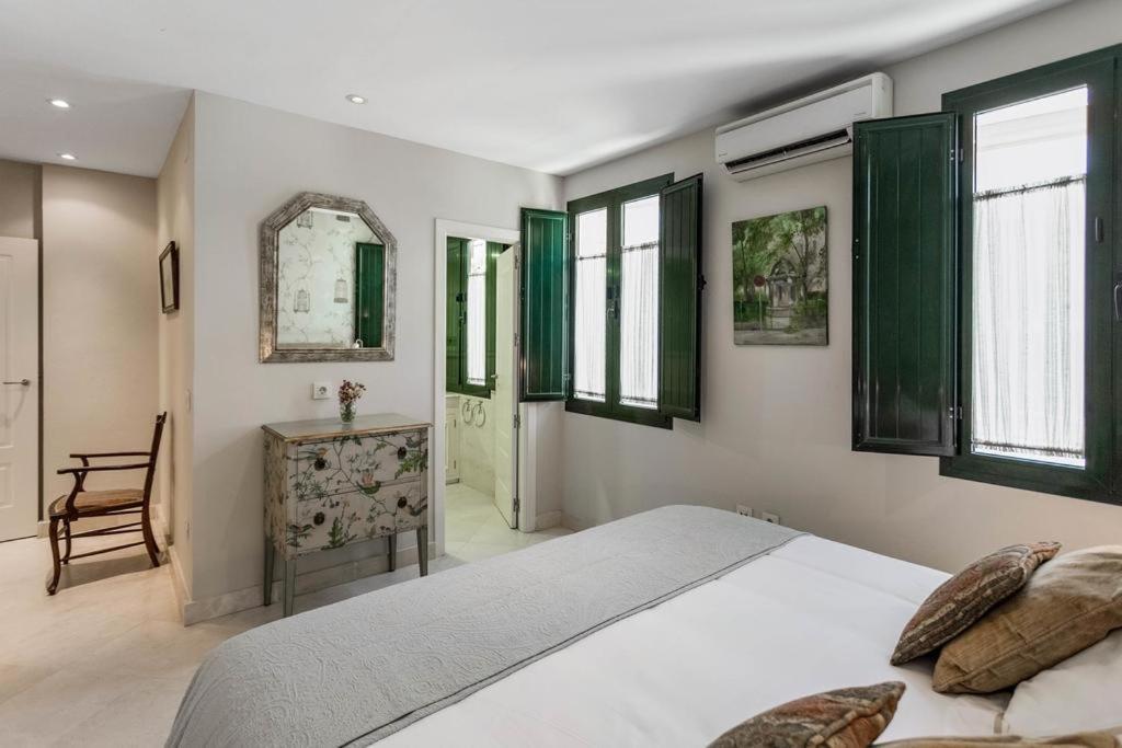 Villa Fam Sevillian Townhouse à Séville Extérieur photo